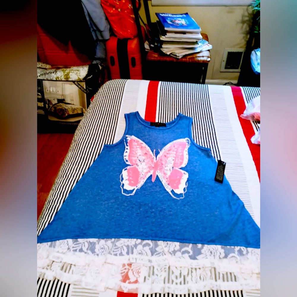 Derek heart blue w/ pink butterfly tank top M